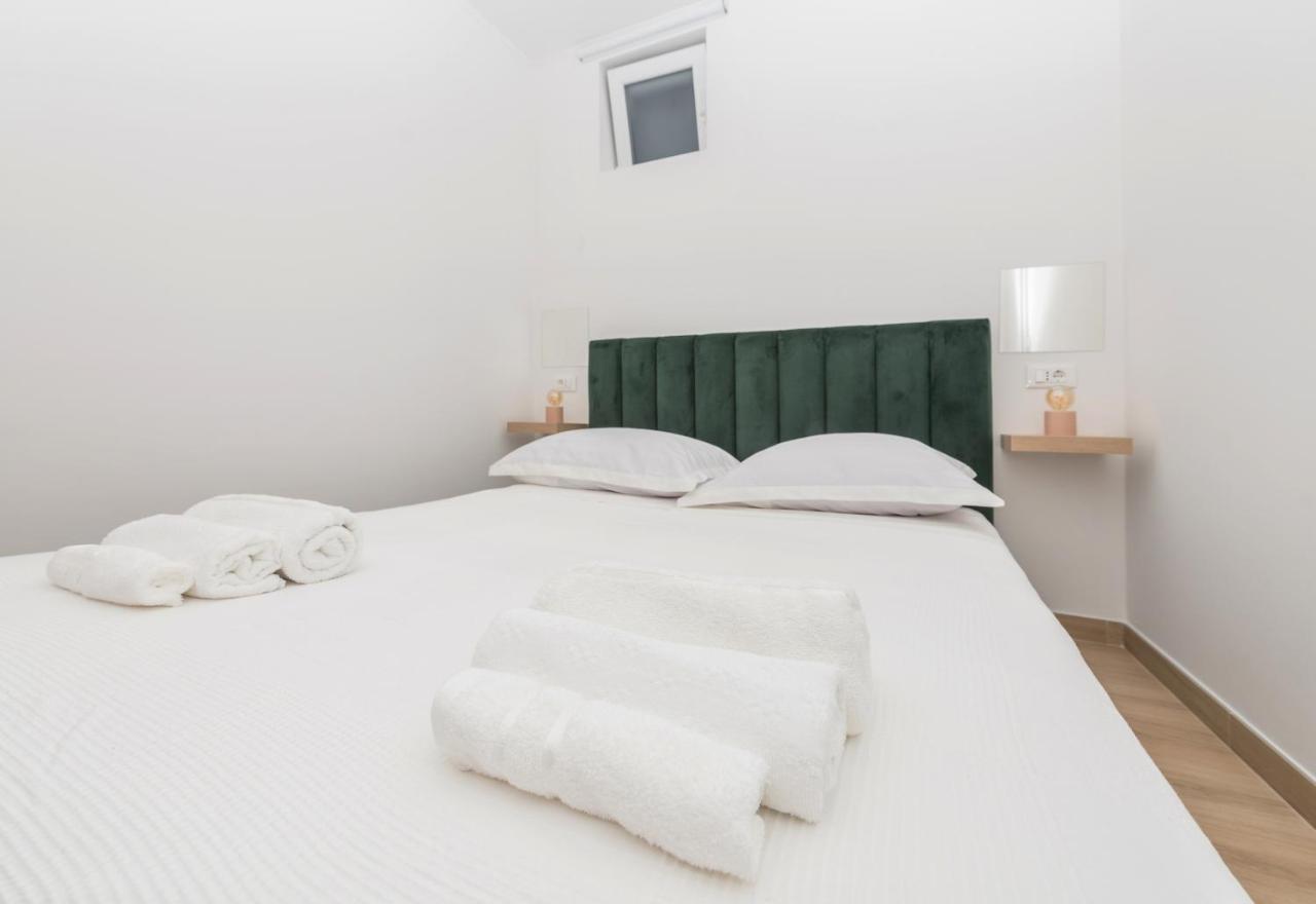 Apartment Maro - Baška Voda Exteriör bild